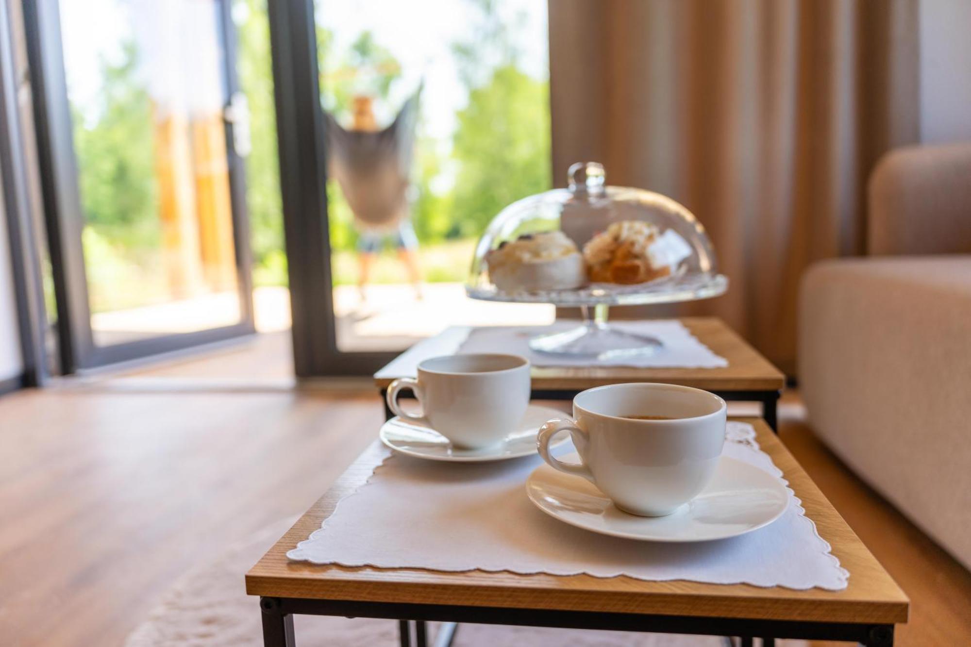 Zielona Zaba Hotel Derc Eksteriør billede