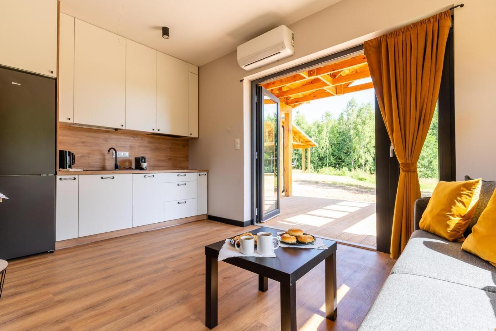 Zielona Zaba Hotel Derc Eksteriør billede